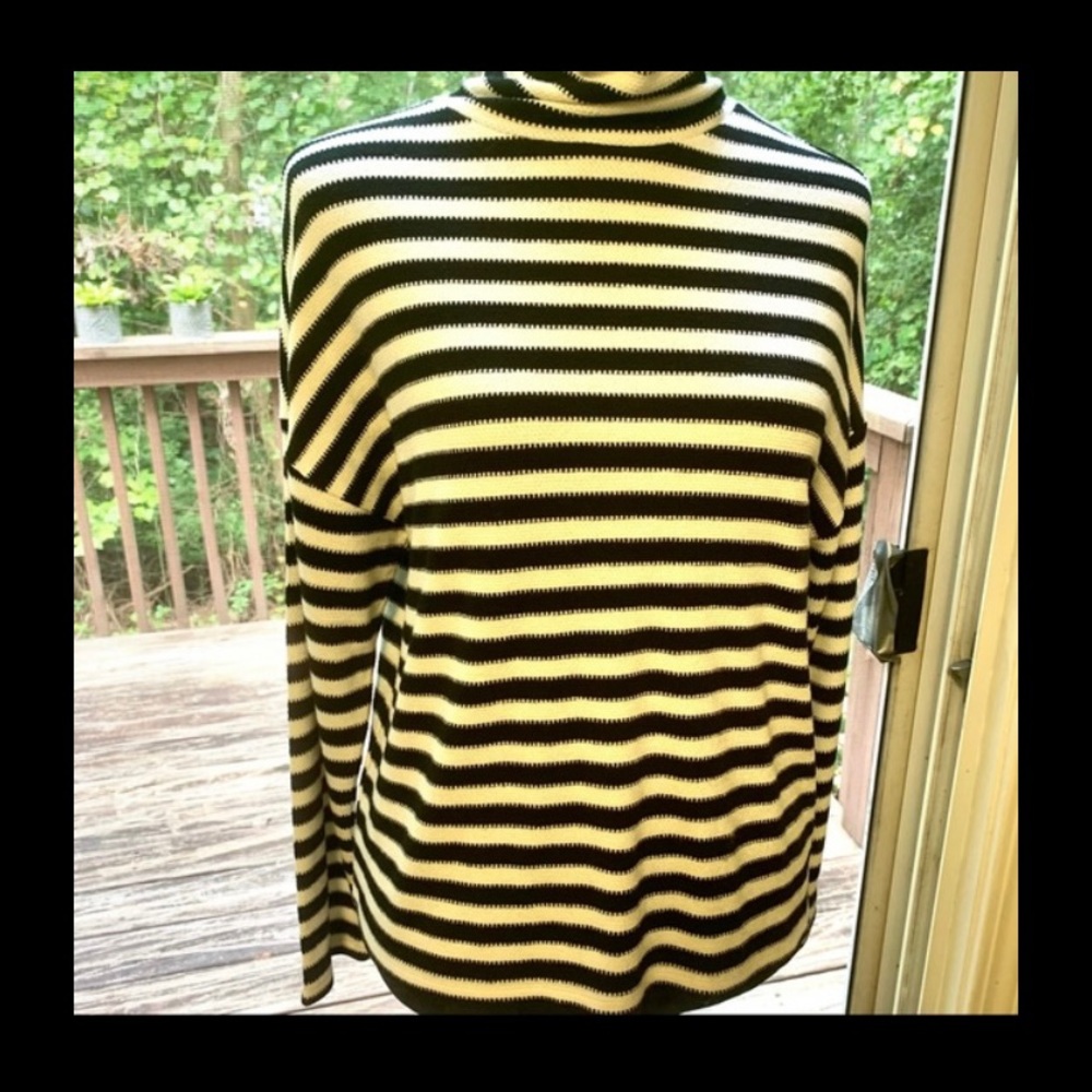 NWT Sanctuary Black & White Loose Turtleneck Sweater